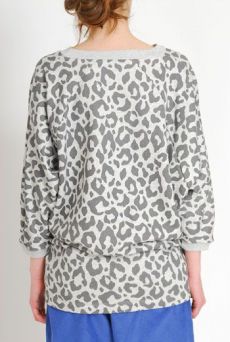 AW1112 LEOPARD BATWING RAGLAN DRESS - GREY - Other Image